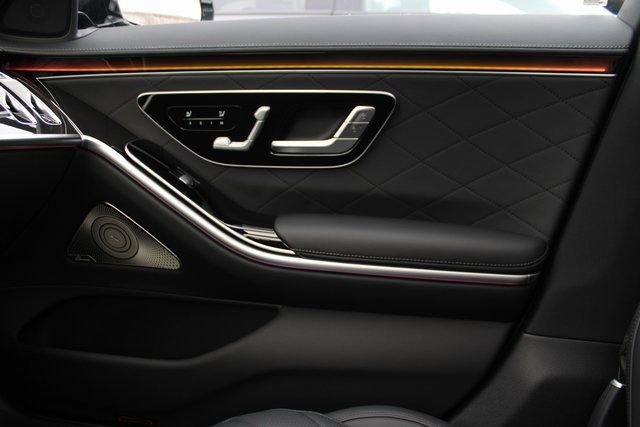 New 2026 Mercedes-Benz S 580 4MATIC Sedan image 29