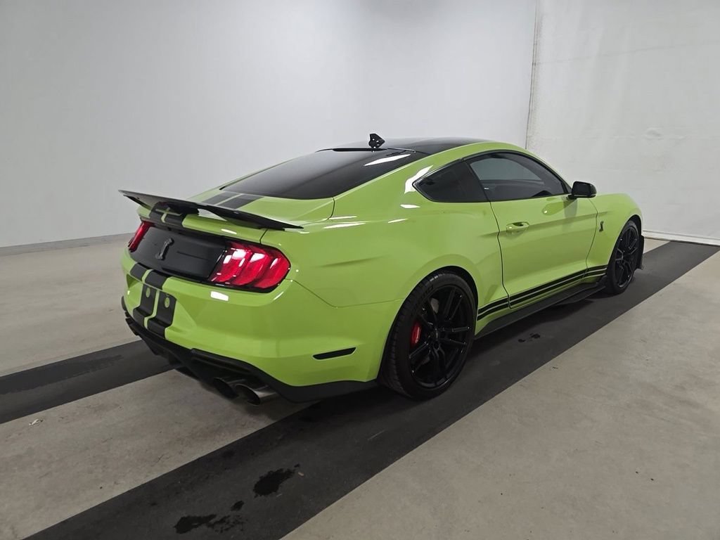 Used 2020 Ford Mustang Shelby GT500 w/ Technology Package RWD image 4