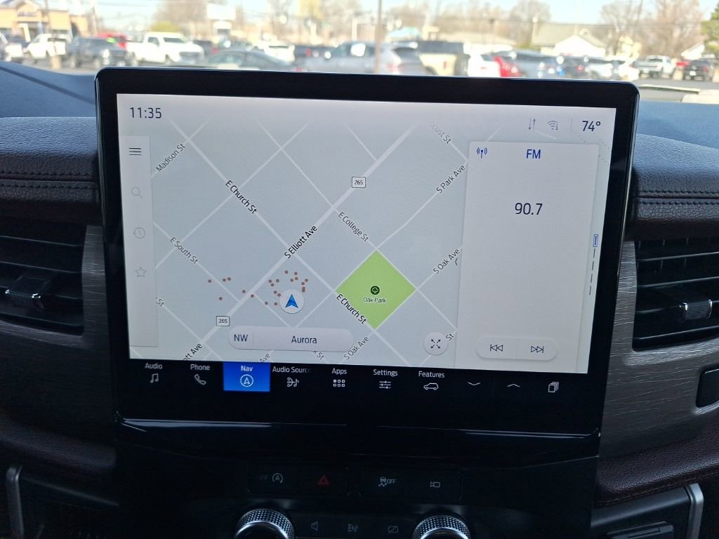 Used 2024 Ford Expedition Limited image 10