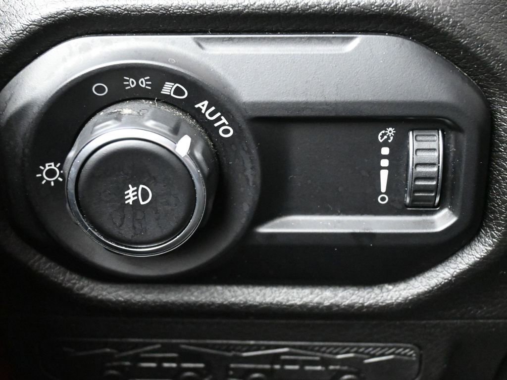 Certified 2024 Jeep Wrangler Sport S image 23