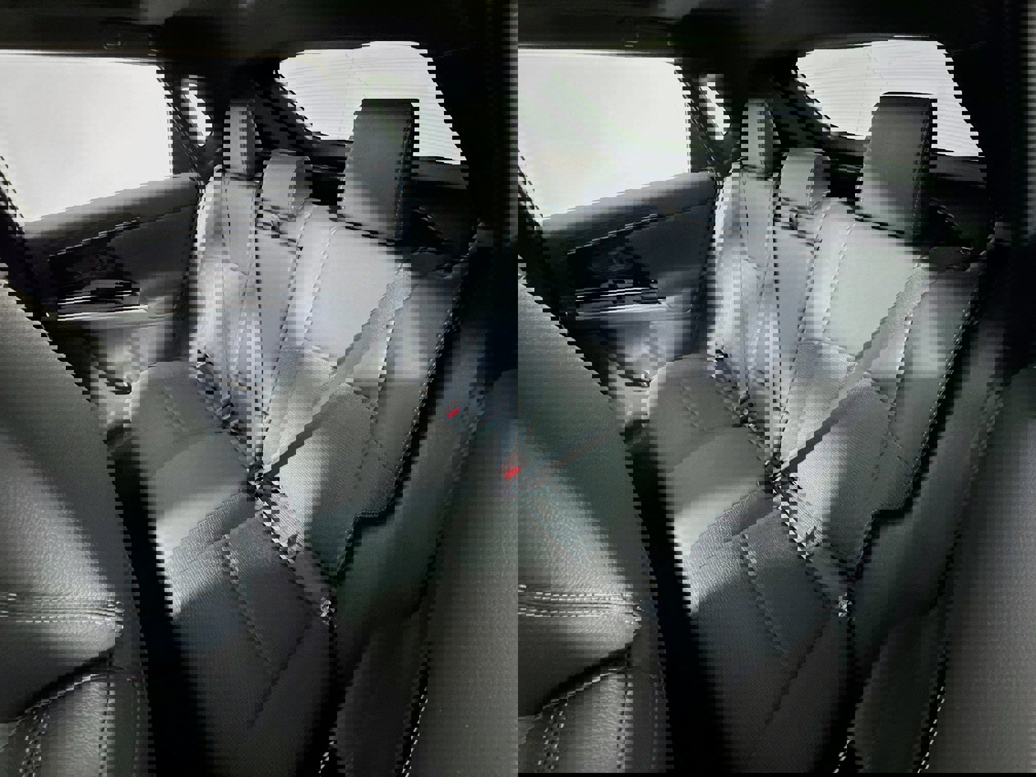 Used 2025 Toyota bZ4X FWD image 23