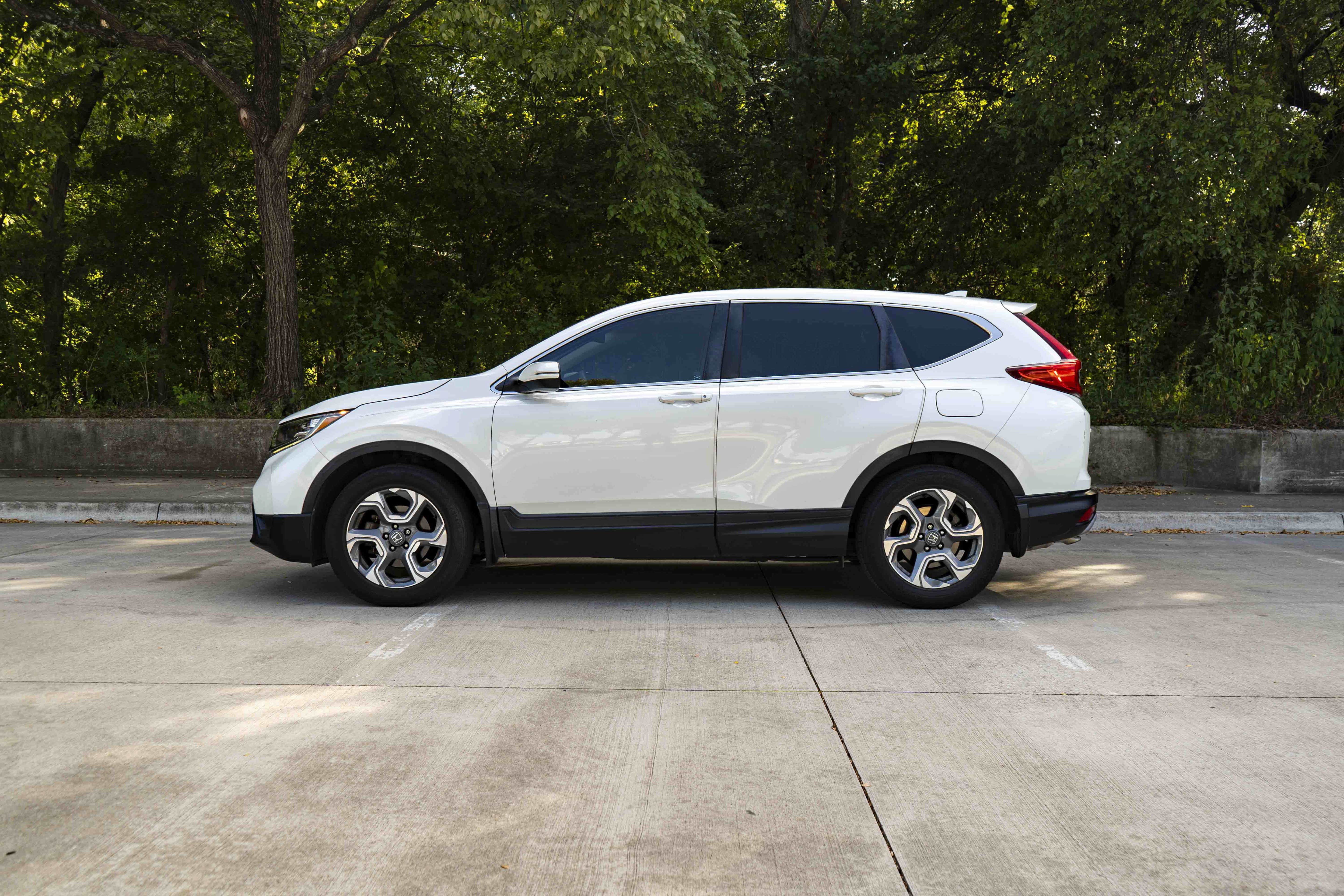 Used 2017 Honda CR-V EX image 6