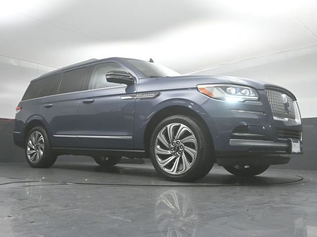 Used 2023 Lincoln Navigator Reserve image 38