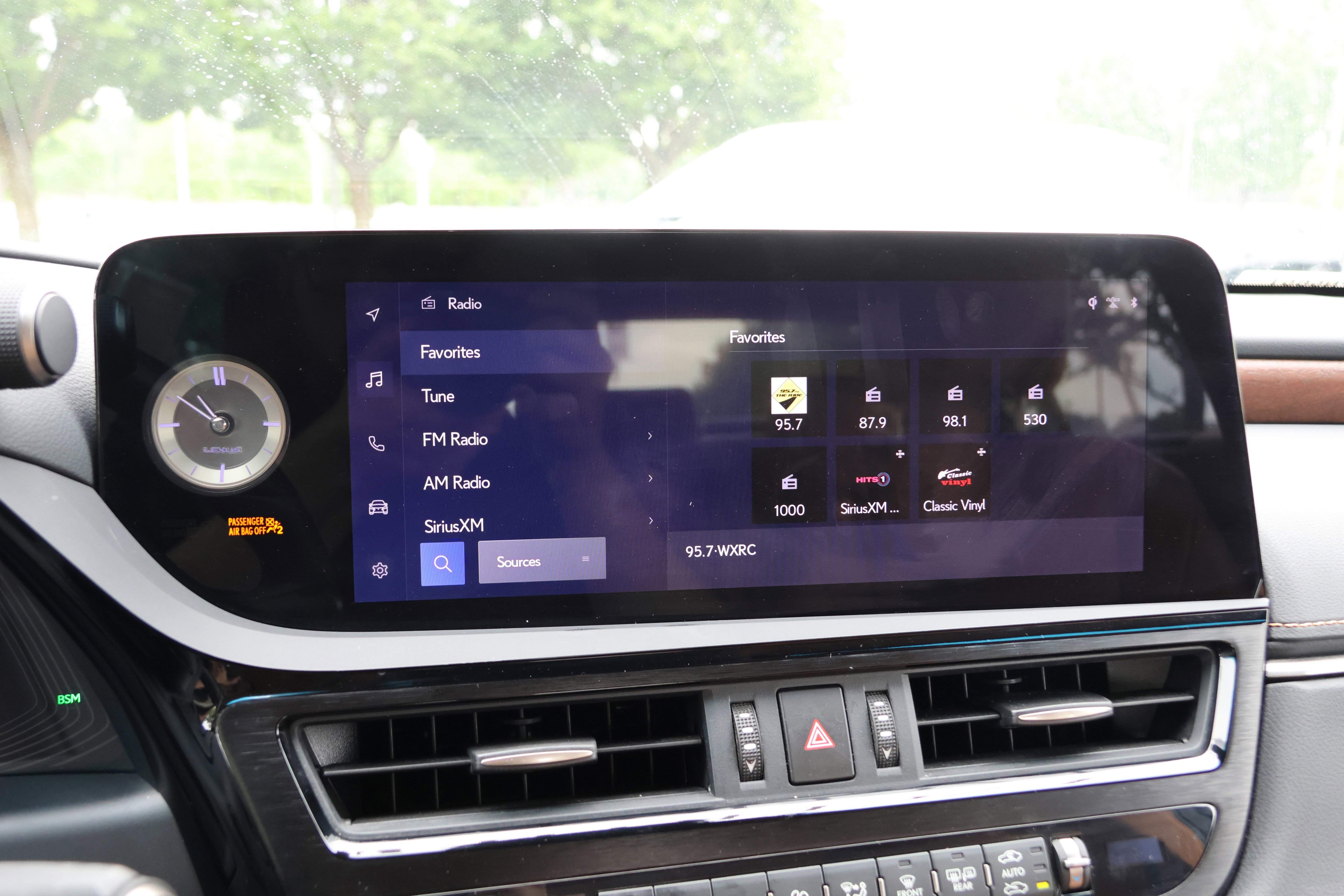 Used 2024 Lexus ES 350 w/ Technology Package FWD image 19