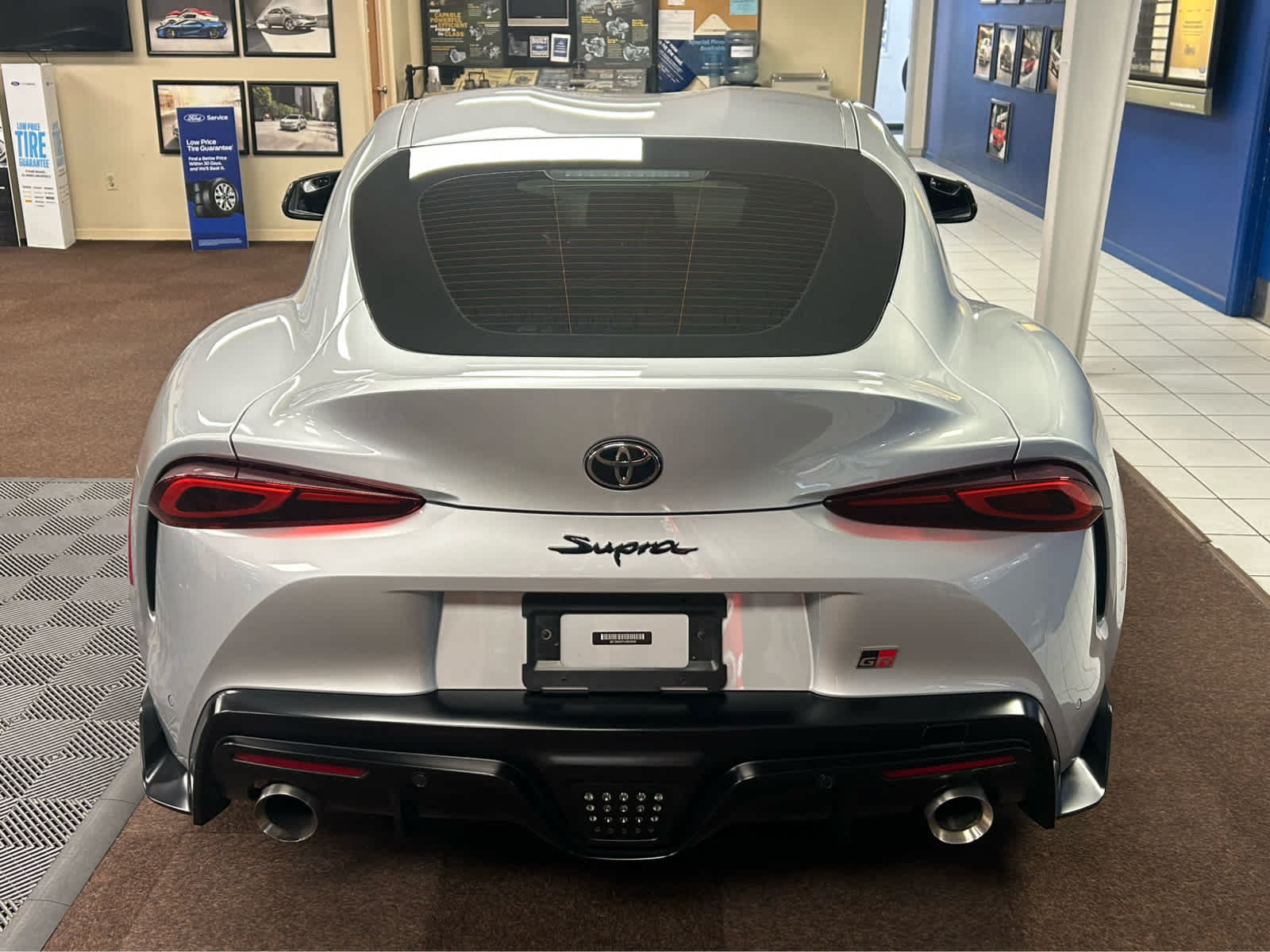 Used 2020 Toyota Supra w/ Navigation & JBL Package RWD image 3