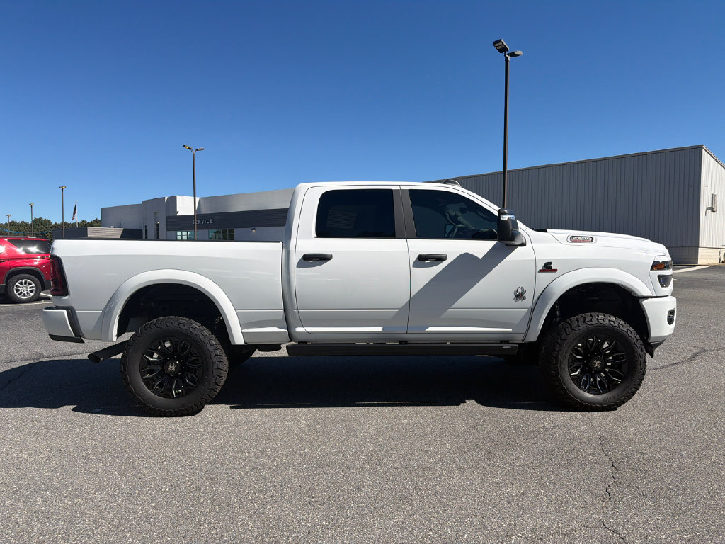 Used 2025 RAM 2500 Big Horn AWD/4WD image 8