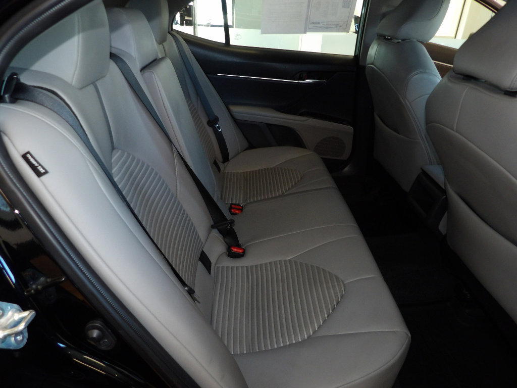 Used 2024 Toyota Camry SE AWD/4WD image 18