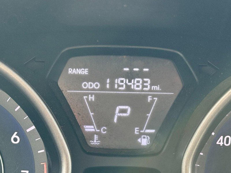 Used 2013 Hyundai Elantra GLS w/ Preferred Pkg image 20