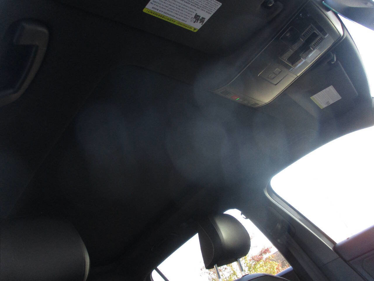 Used 2021 Volkswagen Tiguan SE R-Line image 93