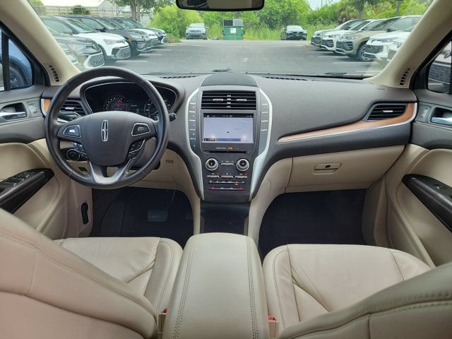 Used 2017 Lincoln MKC Select w/ Select Plus Package FWD image 2