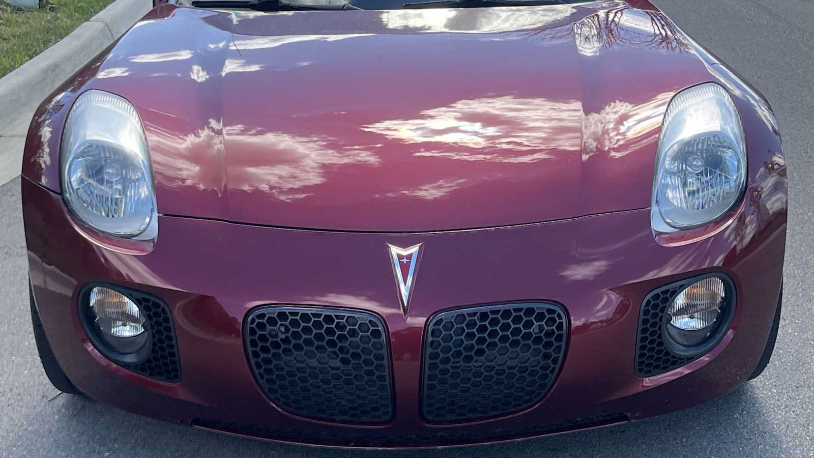 Used 2009 Pontiac Solstice GXP RWD image 19