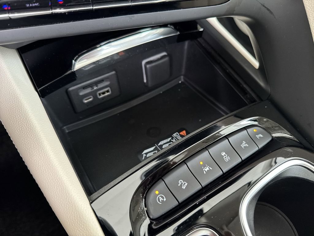 Certified 2023 Buick Envision Avenir AWD/4WD image 34