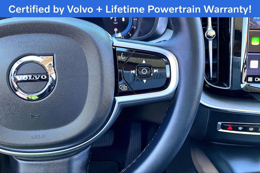 Used 2025 Volvo XC60 B5 Plus image 27