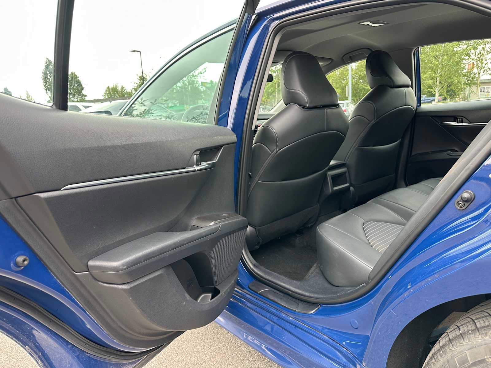 Used 2024 Toyota Camry SE image 15