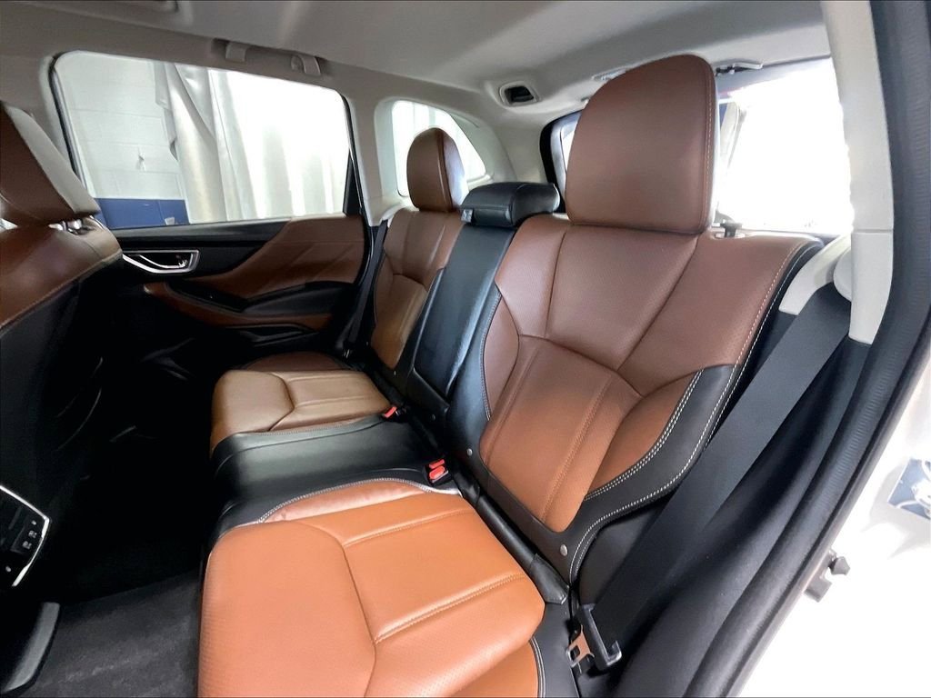 Used 2024 Subaru Forester Touring AWD/4WD image 15