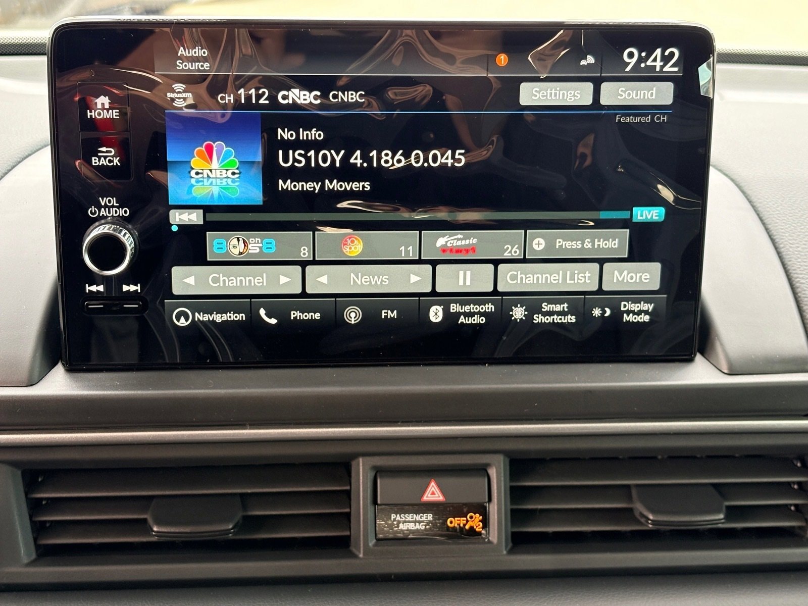 New 2025 Honda Pilot Touring image 13