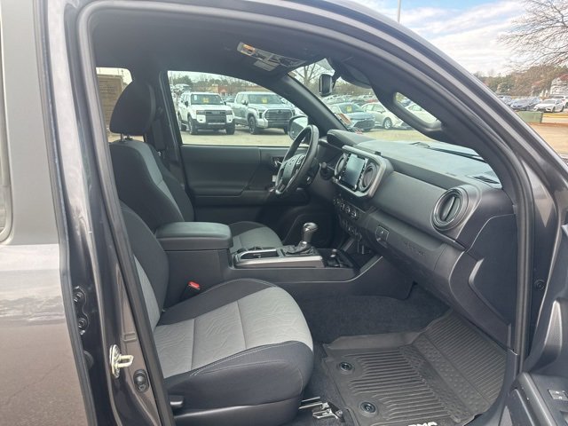 Used 2020 Toyota Tacoma TRD Off-Road image 22