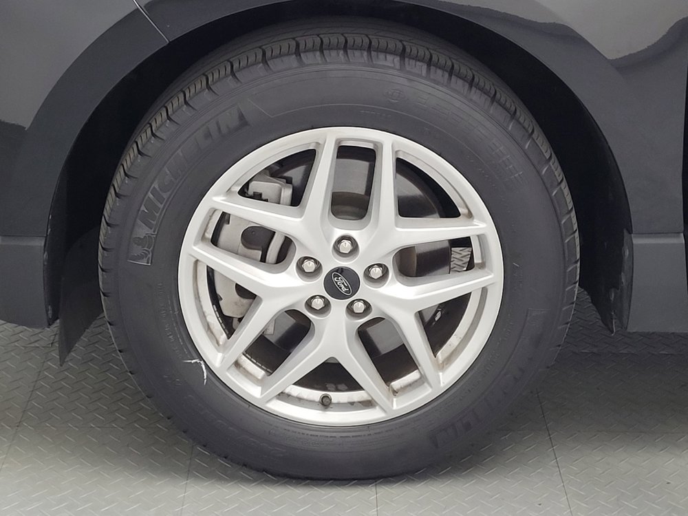 Used 2024 Ford Edge SEL image 31