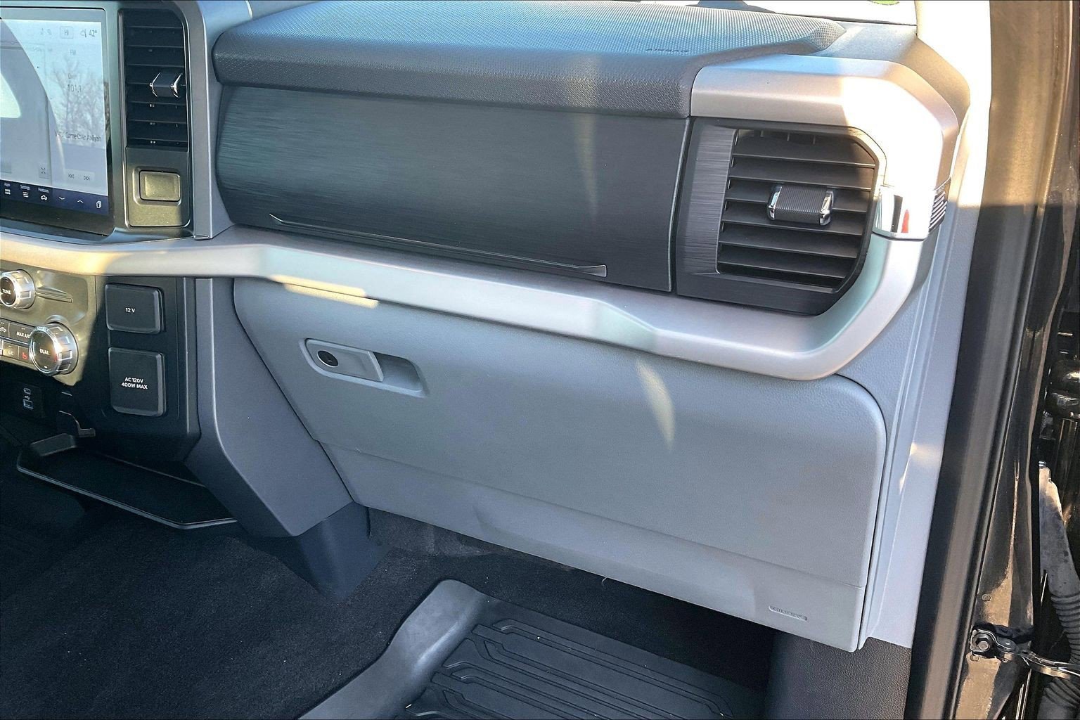 Used 2022 Ford F150 XLT w/ Equipment Group 302A High image 15