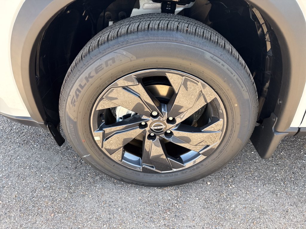 Certified 2026 Nissan Rogue SV w/ Cold Weather Package FWD image 21