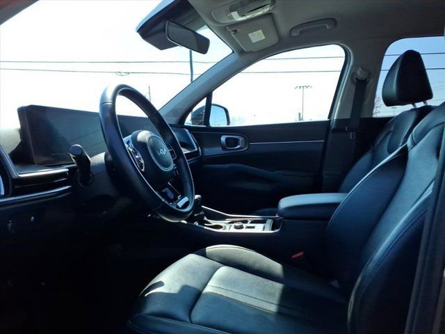 Used 2024 Kia Sorento S image 25