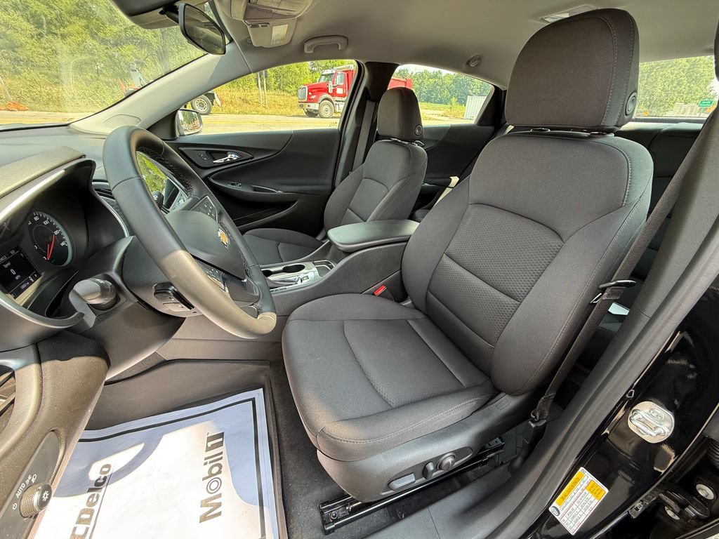 Certified 2024 Chevrolet Malibu RS w/ LPO, Floor Liner Package FWD image 16
