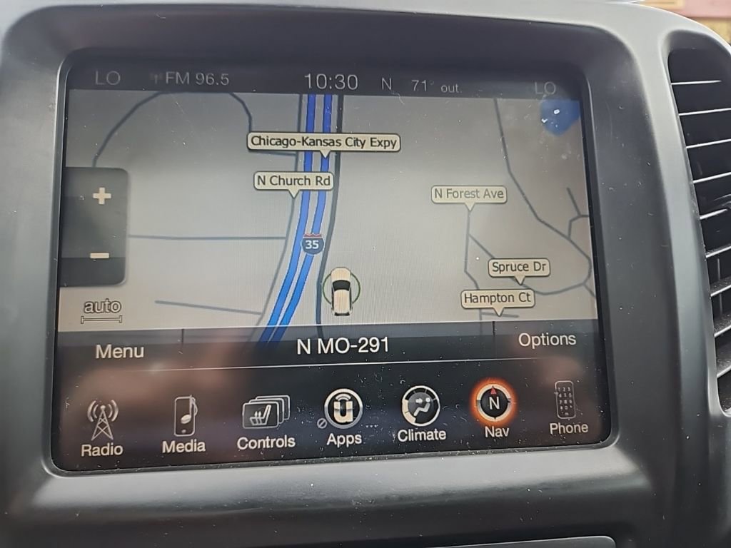 Used 2016 Jeep Cherokee High Altitude w/ Luxury Group image 24