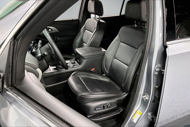 Used 2023 Chevrolet Traverse LT w/ LT Premium Package image 21