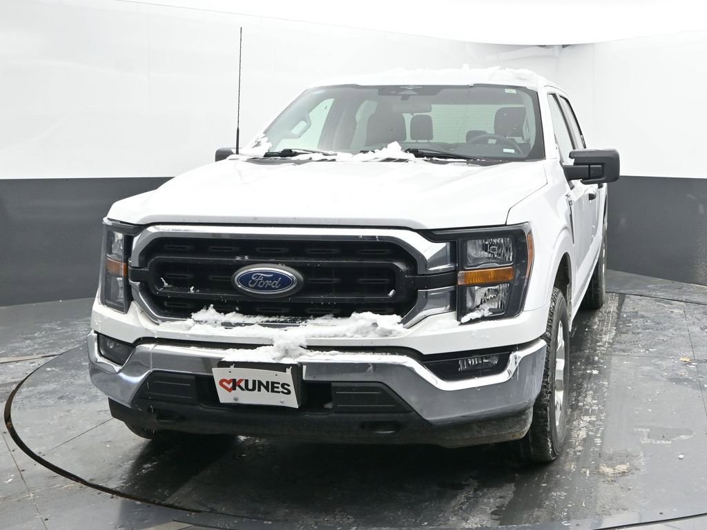 Used 2023 Ford F150 XLT image 3