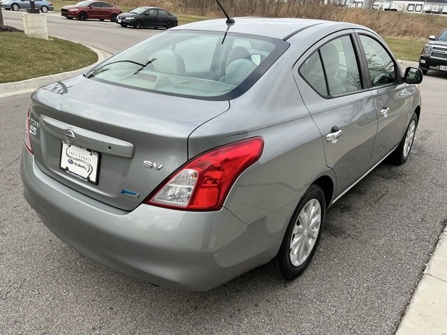 Used 2012 Nissan Versa SV image 8