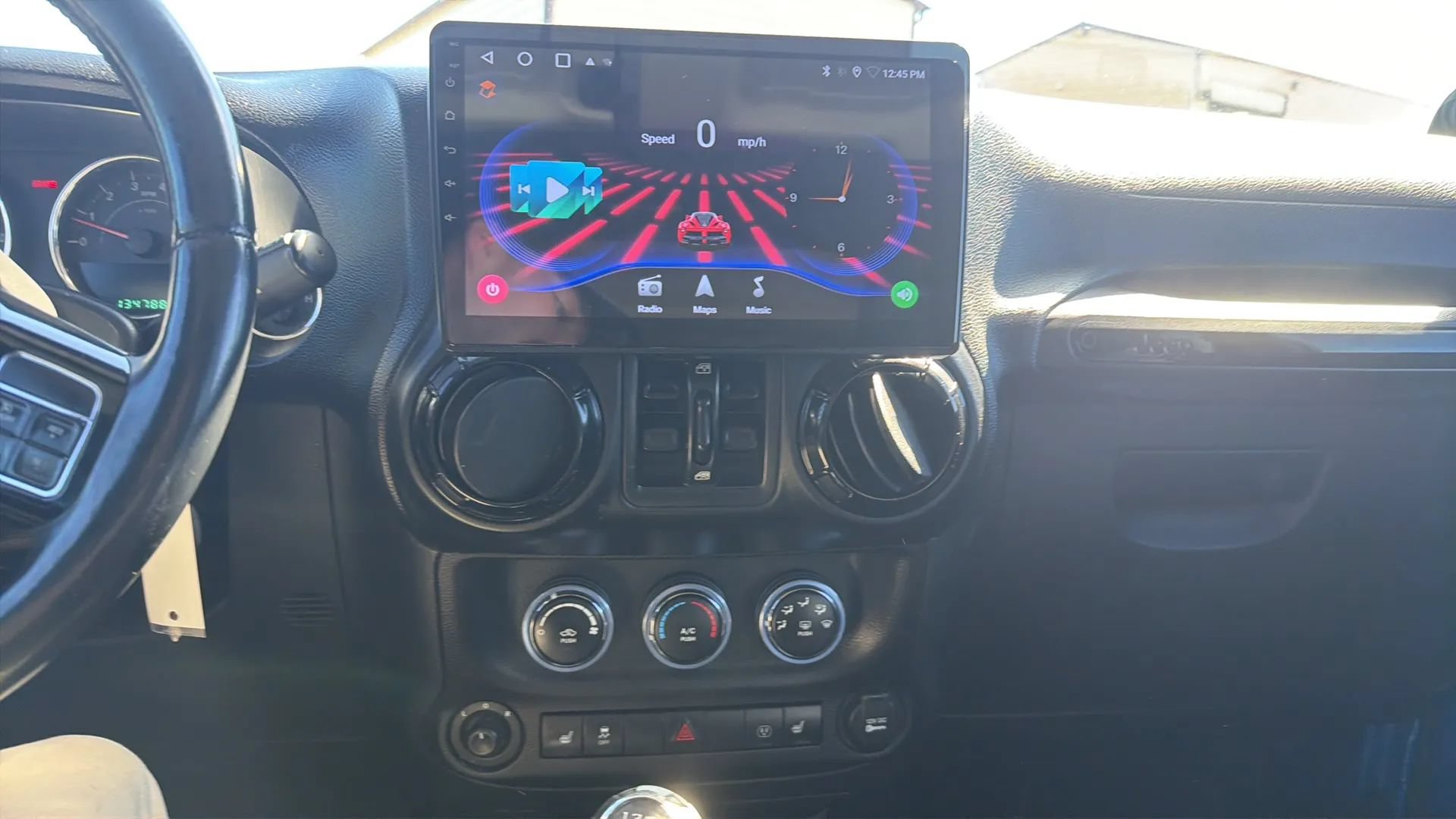 Used 2014 Jeep Wrangler Unlimited Sahara w/ Dual Top Group AWD/4WD image 30