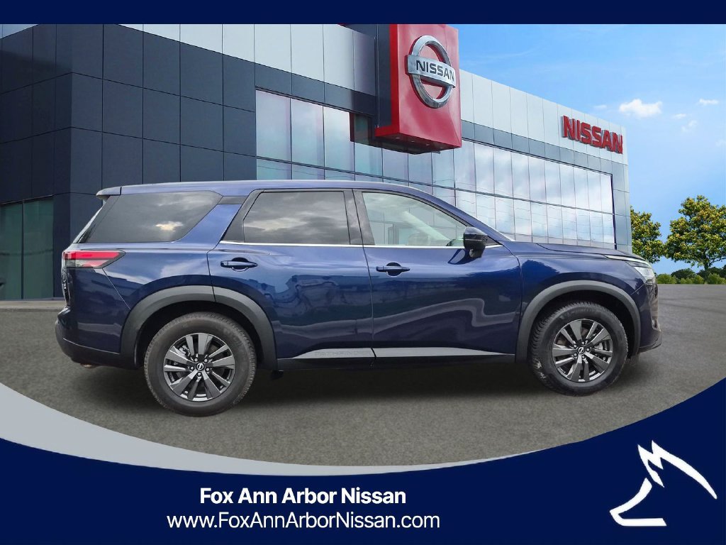 Certified 2022 Nissan Pathfinder S AWD/4WD image 6