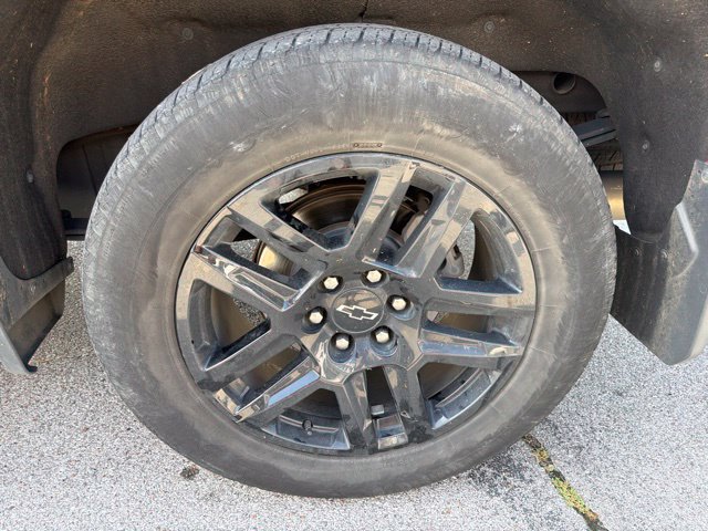 Used 2022 Chevrolet Silverado 1500 RST w/ LPO, Blackout Package AWD/4WD image 12