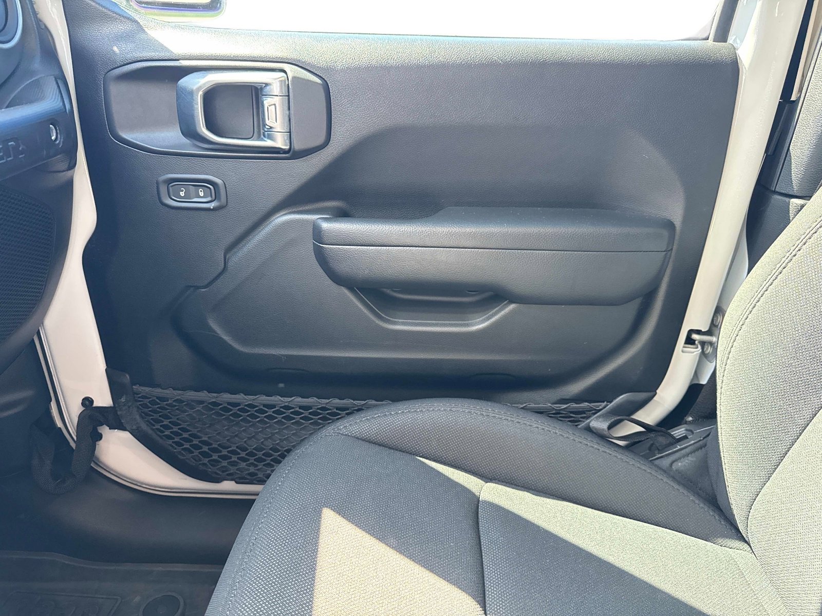 Used 2023 Jeep Wrangler Sport image 18