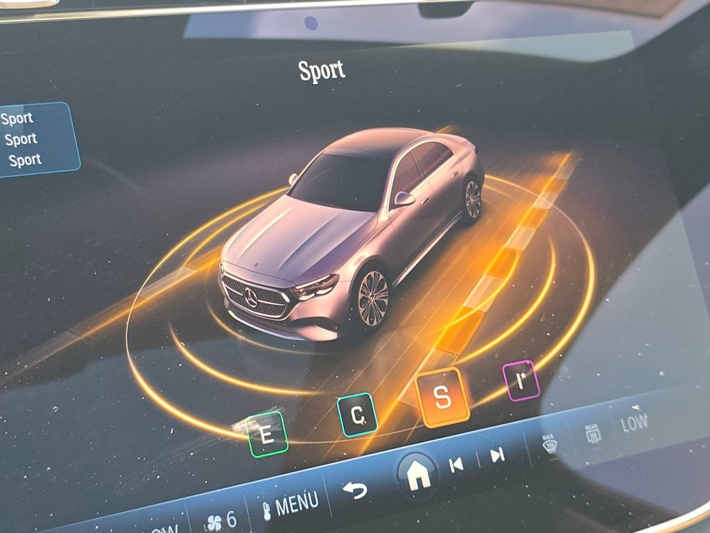 New 2026 Mercedes-Benz E 350 4MATIC Sedan image 33