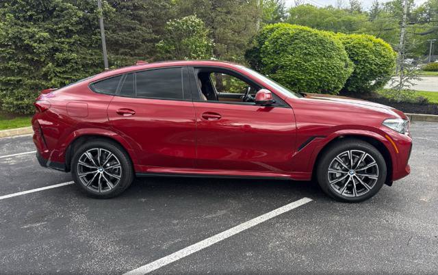 Used 2023 BMW X6 xDrive40i w/ M Sport Package AWD/4WD image 5