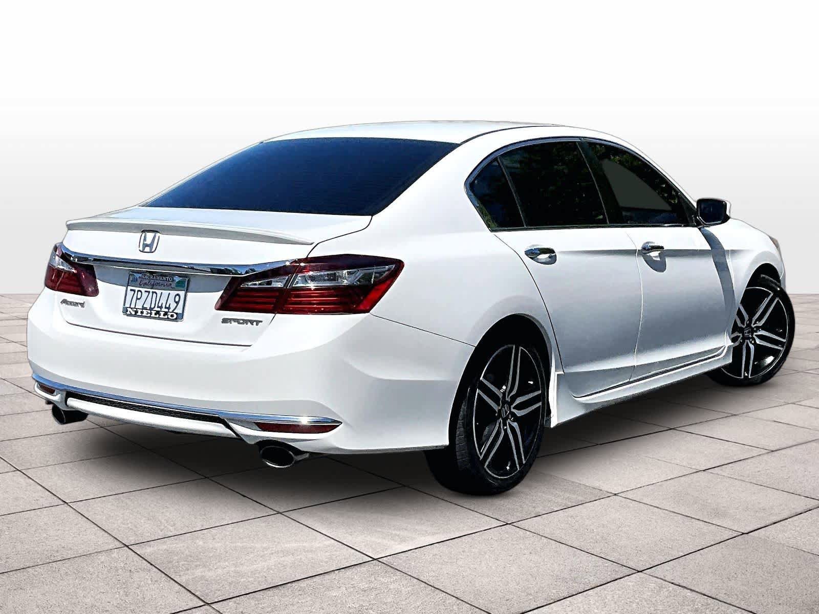 Used 2016 Honda Accord Sport image 15