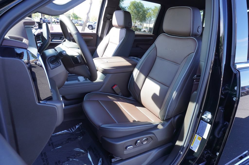 New 2026 GMC Sierra 2500 Denali w/ Max Trailering Package AWD/4WD image 16
