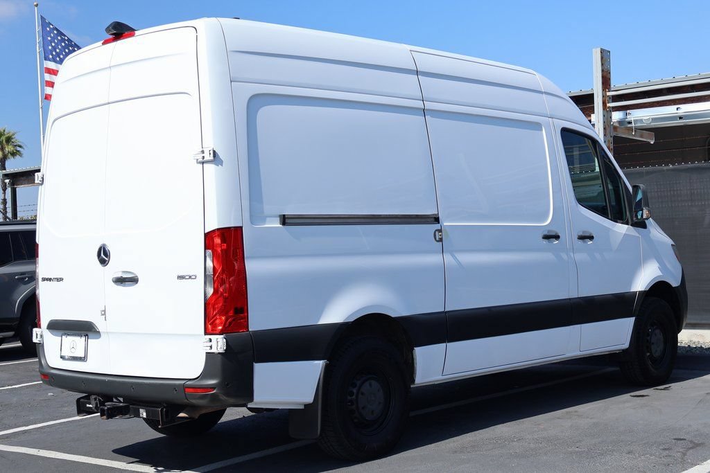 Used 2019 Mercedes-Benz Sprinter 144 image 4