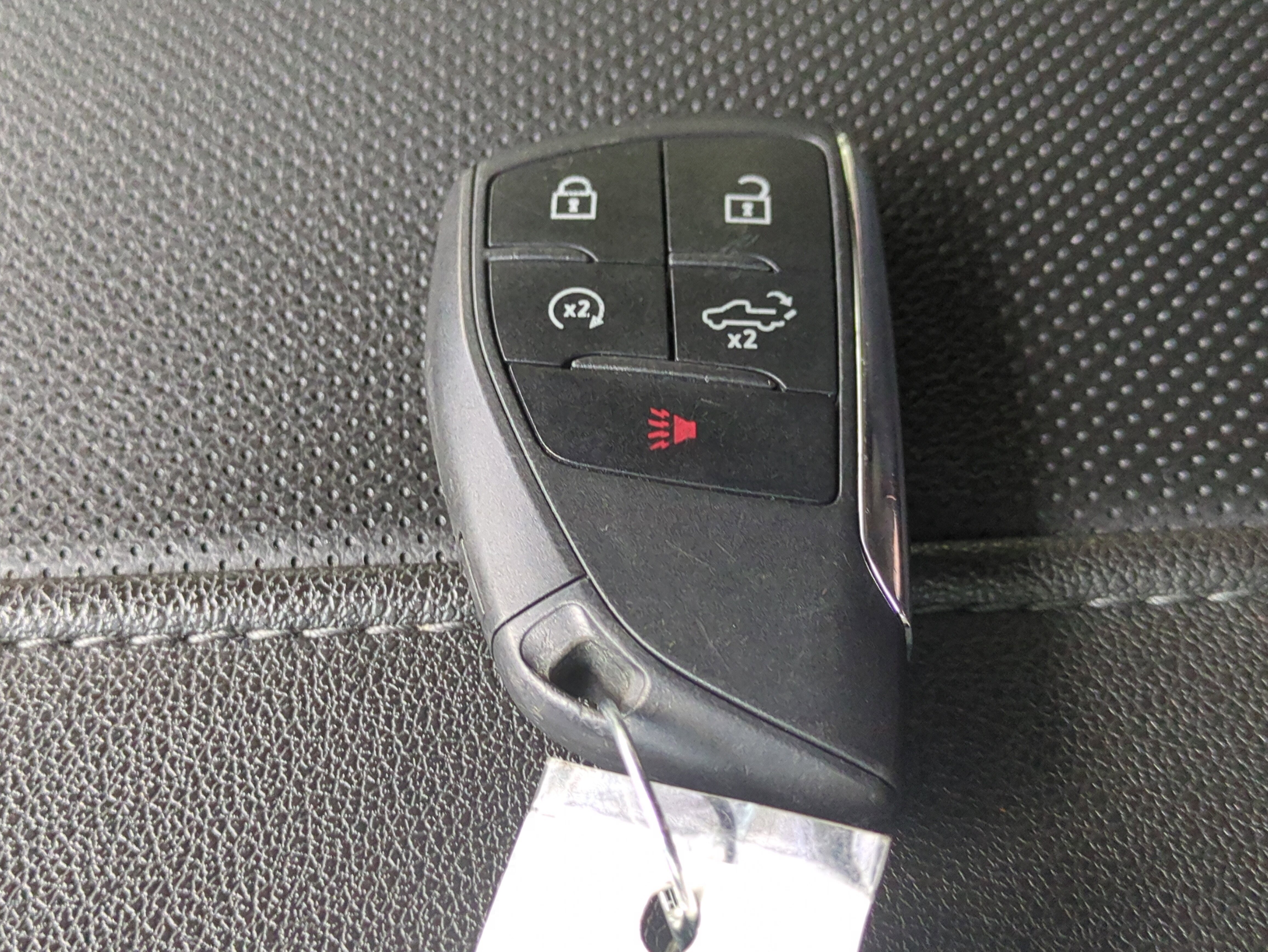 Used 2023 GMC Sierra 1500 SLT w/ SLT Premium Package image 31