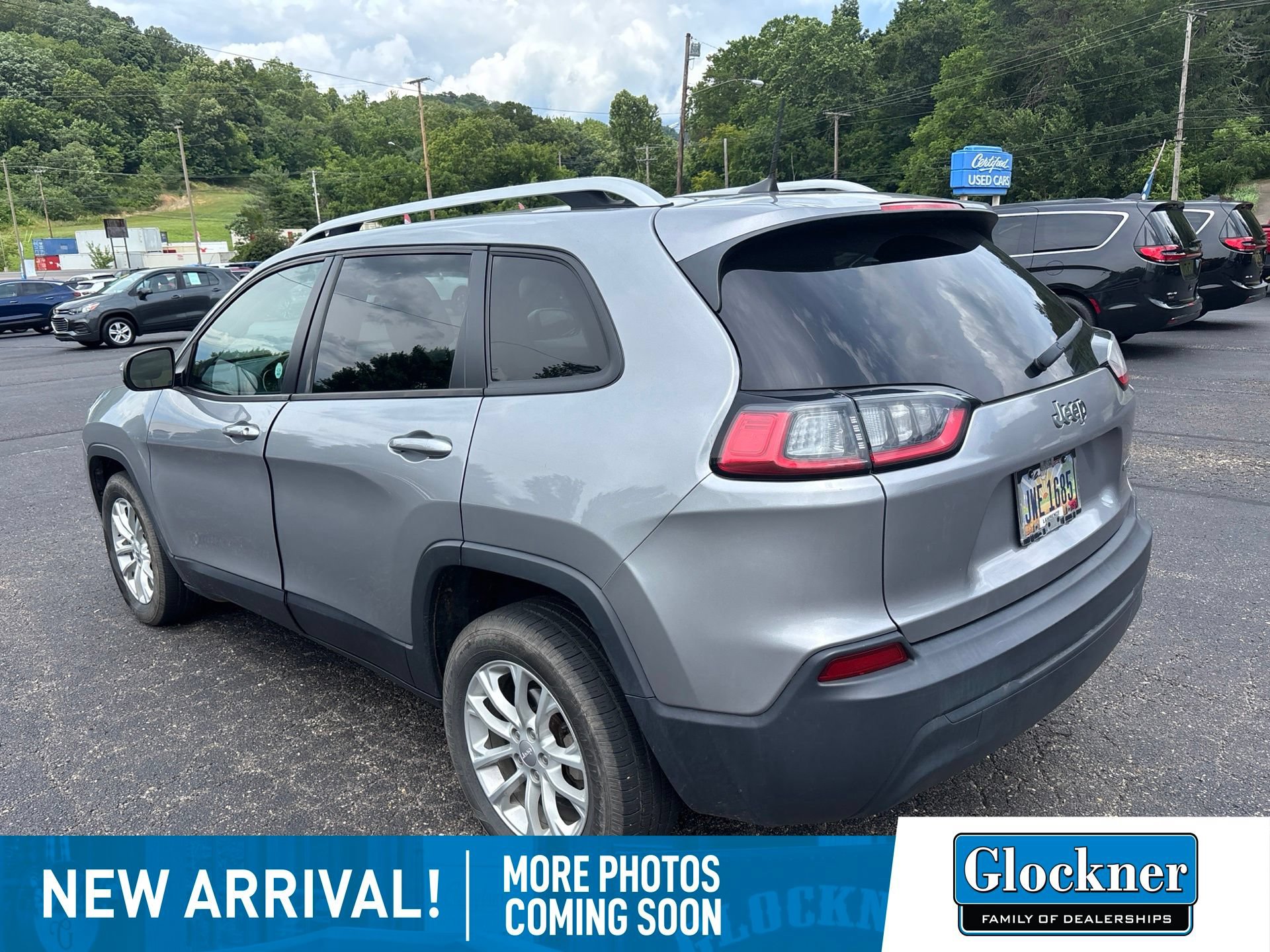 Used 2020 Jeep Cherokee Latitude FWD image 5