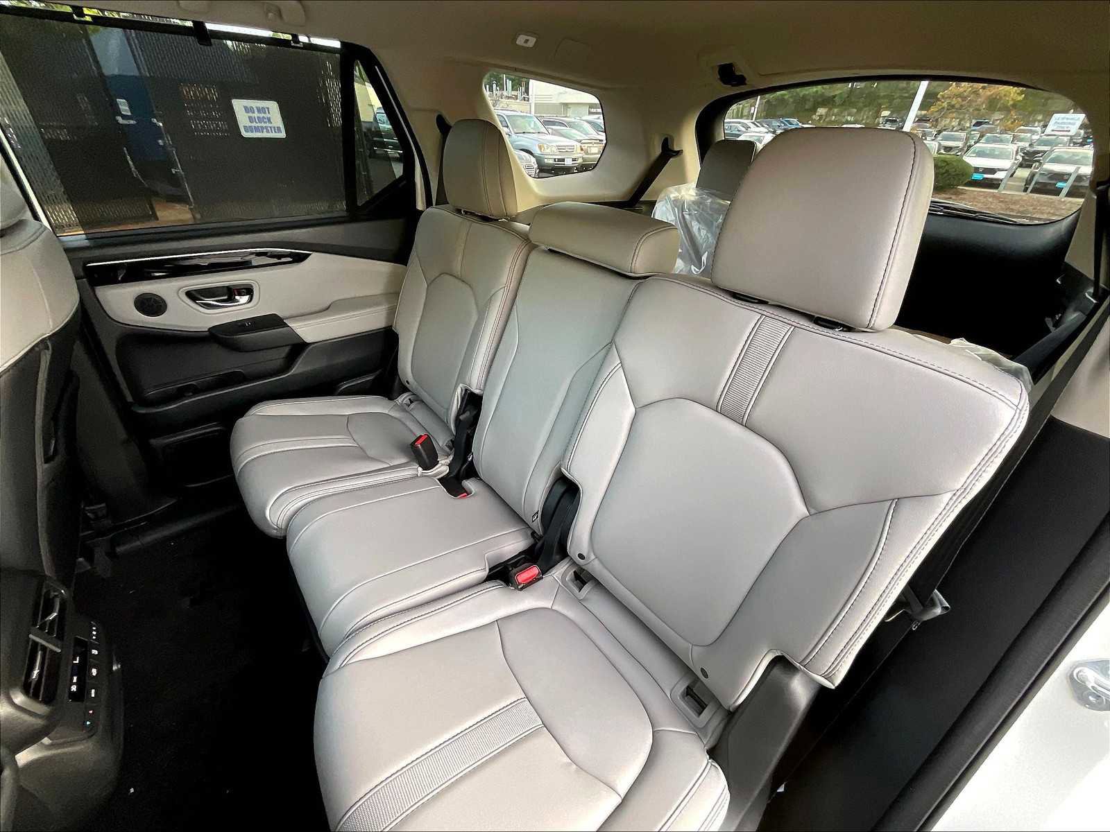 New 2025 Honda Pilot EX-L image 15