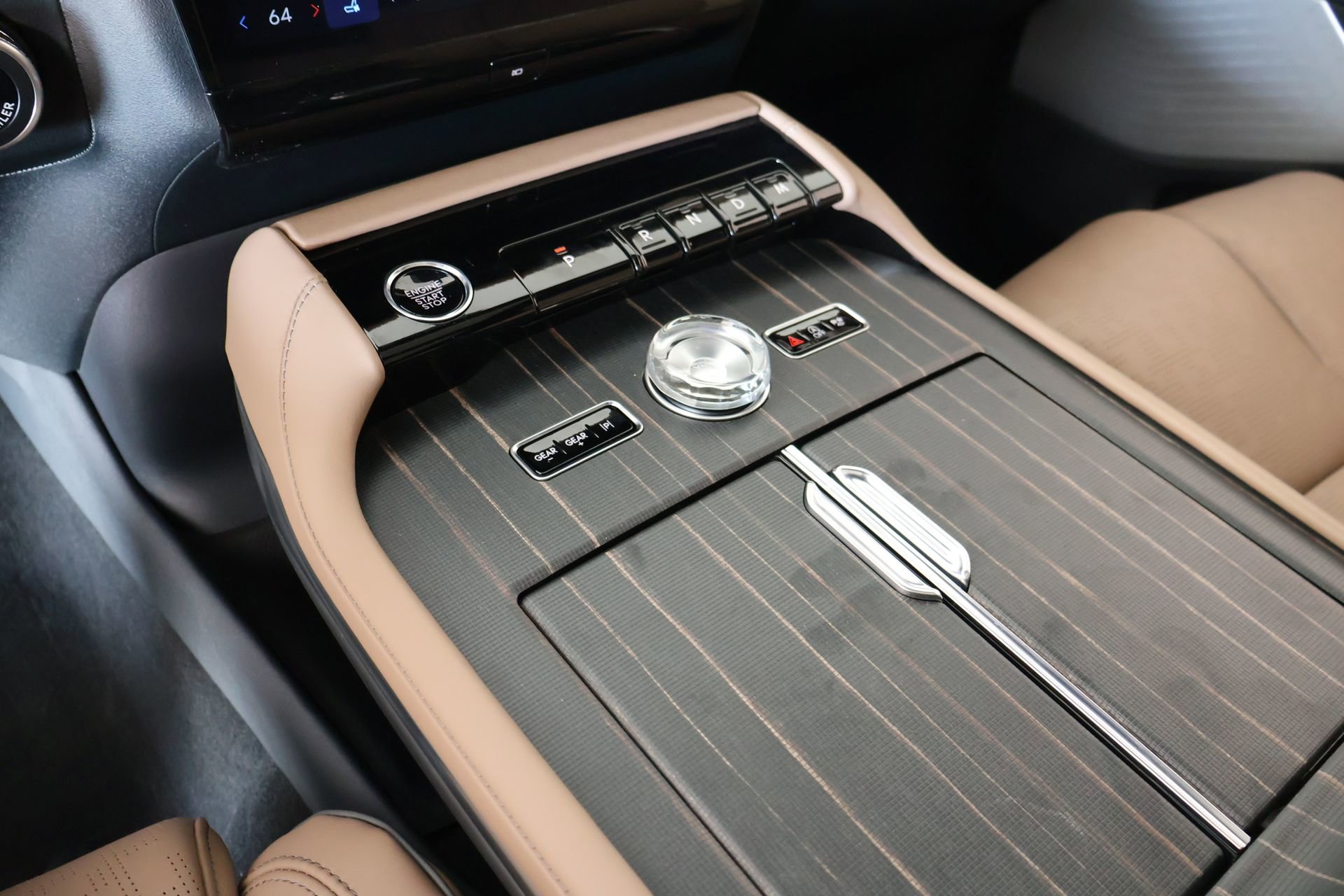 New 2026 Lincoln Navigator L Black Label AWD/4WD image 9