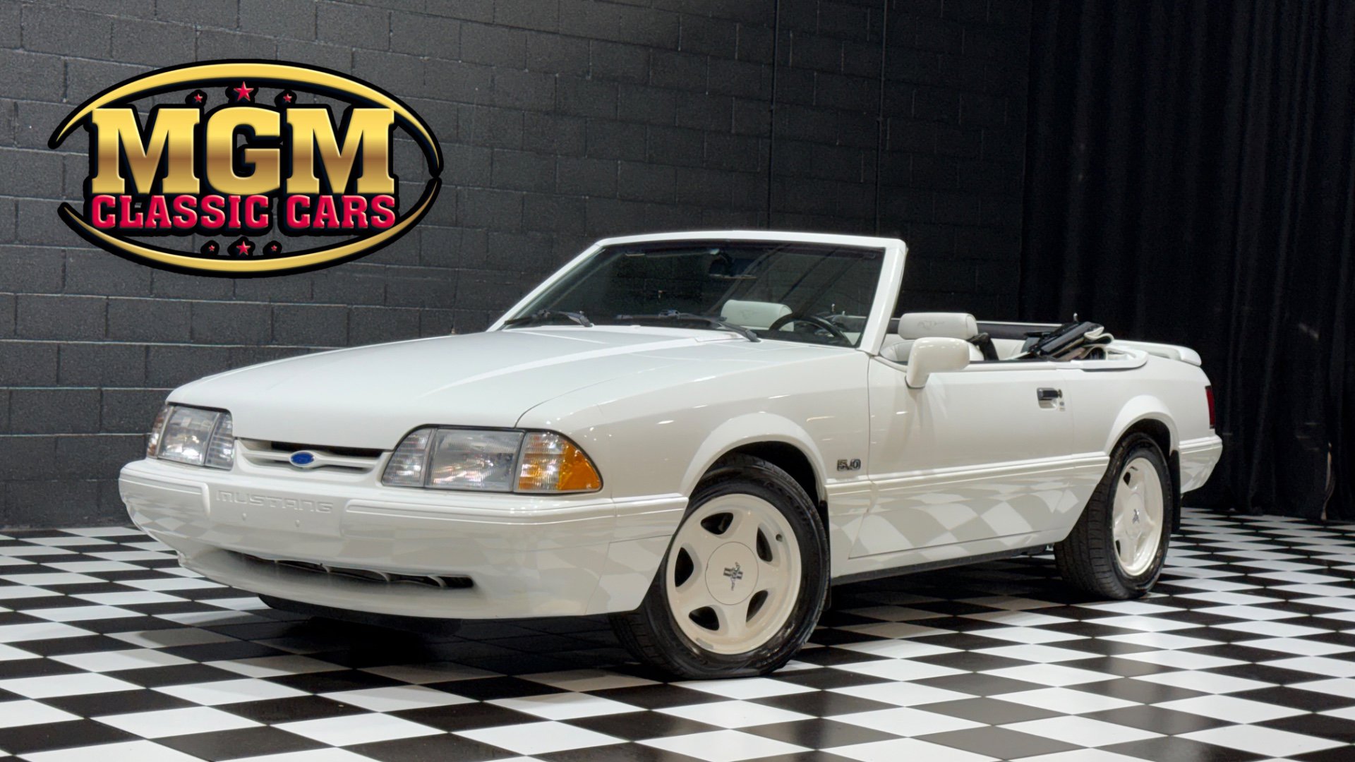 Used 1993 Ford Mustang LX RWD image 1