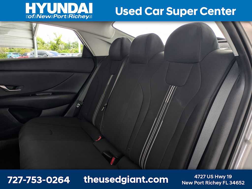 Certified 2023 Hyundai Elantra SEL image 12