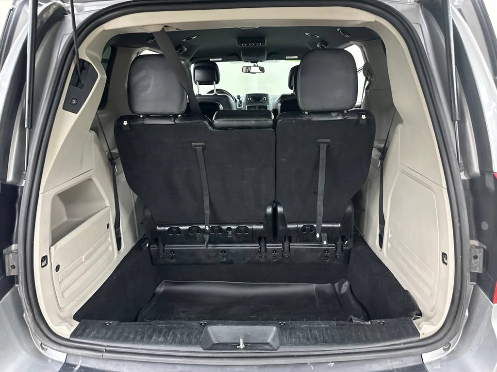 Used 2017 Dodge Grand Caravan SXT FWD image 25