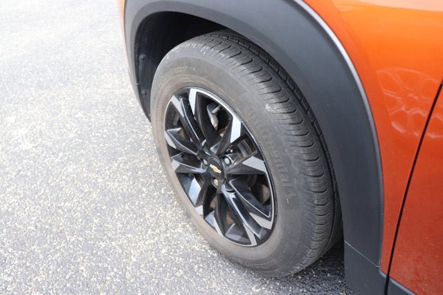 Used 2022 Chevrolet TrailBlazer LT w/ Sun and Liftgate Package FWD image 10