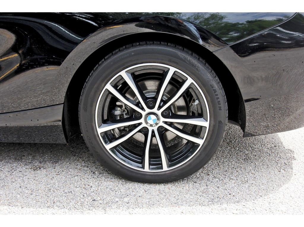 Used 2020 BMW 230i Convertible w/ Premium Package RWD image 29