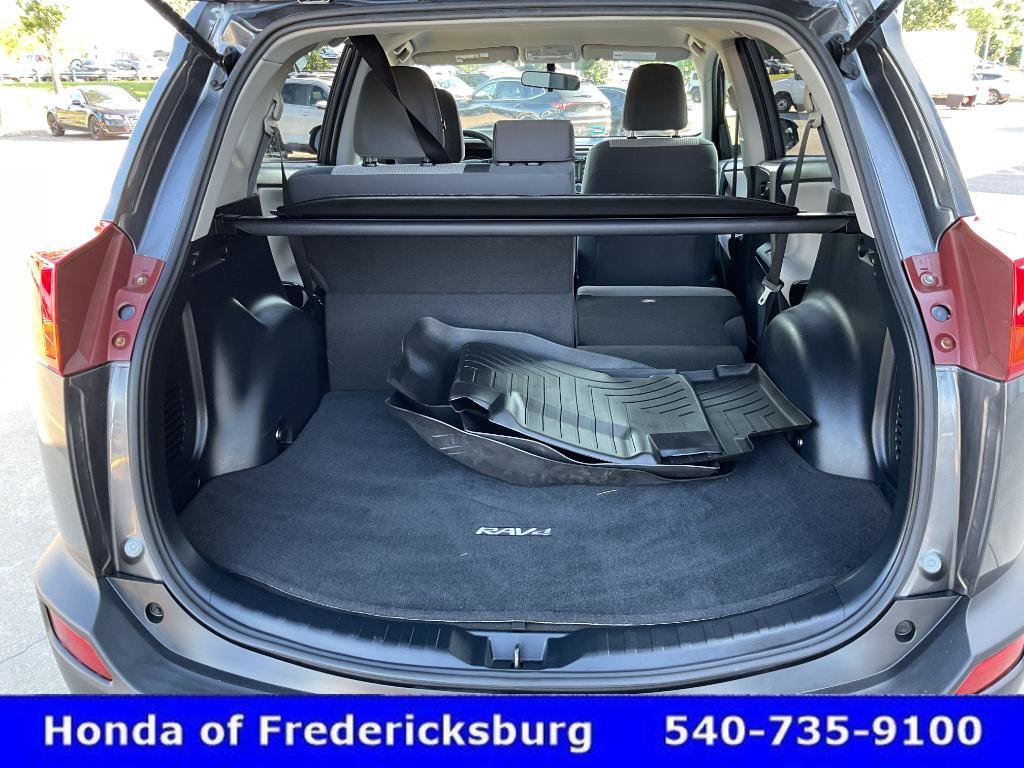 Used 2015 Toyota RAV4 LE AWD/4WD image 24