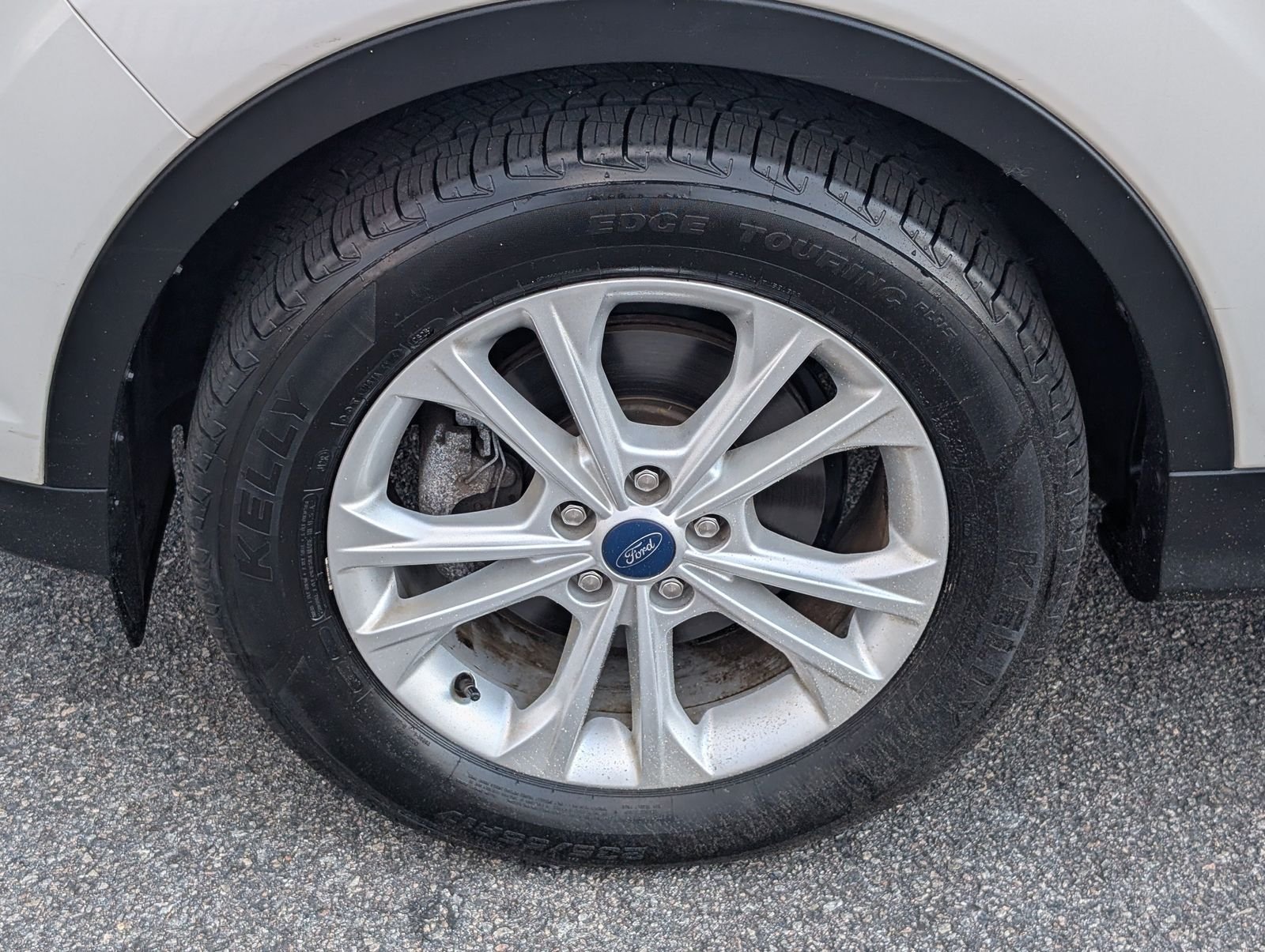 Used 2019 Ford Escape SE FWD image 13